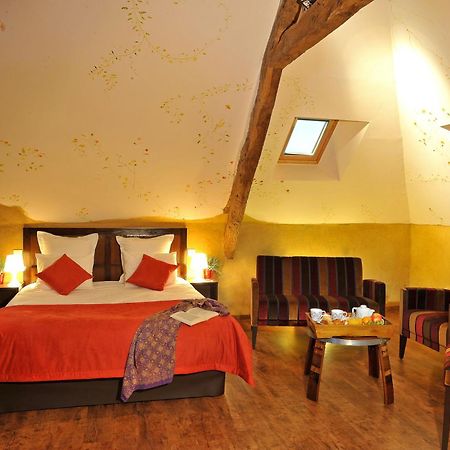 Hotel O2B Aux Berges de Brocéliande Beignon Buitenkant foto