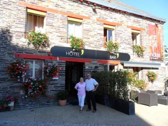 Hotel O2B Aux Berges de Brocéliande Beignon Buitenkant foto
